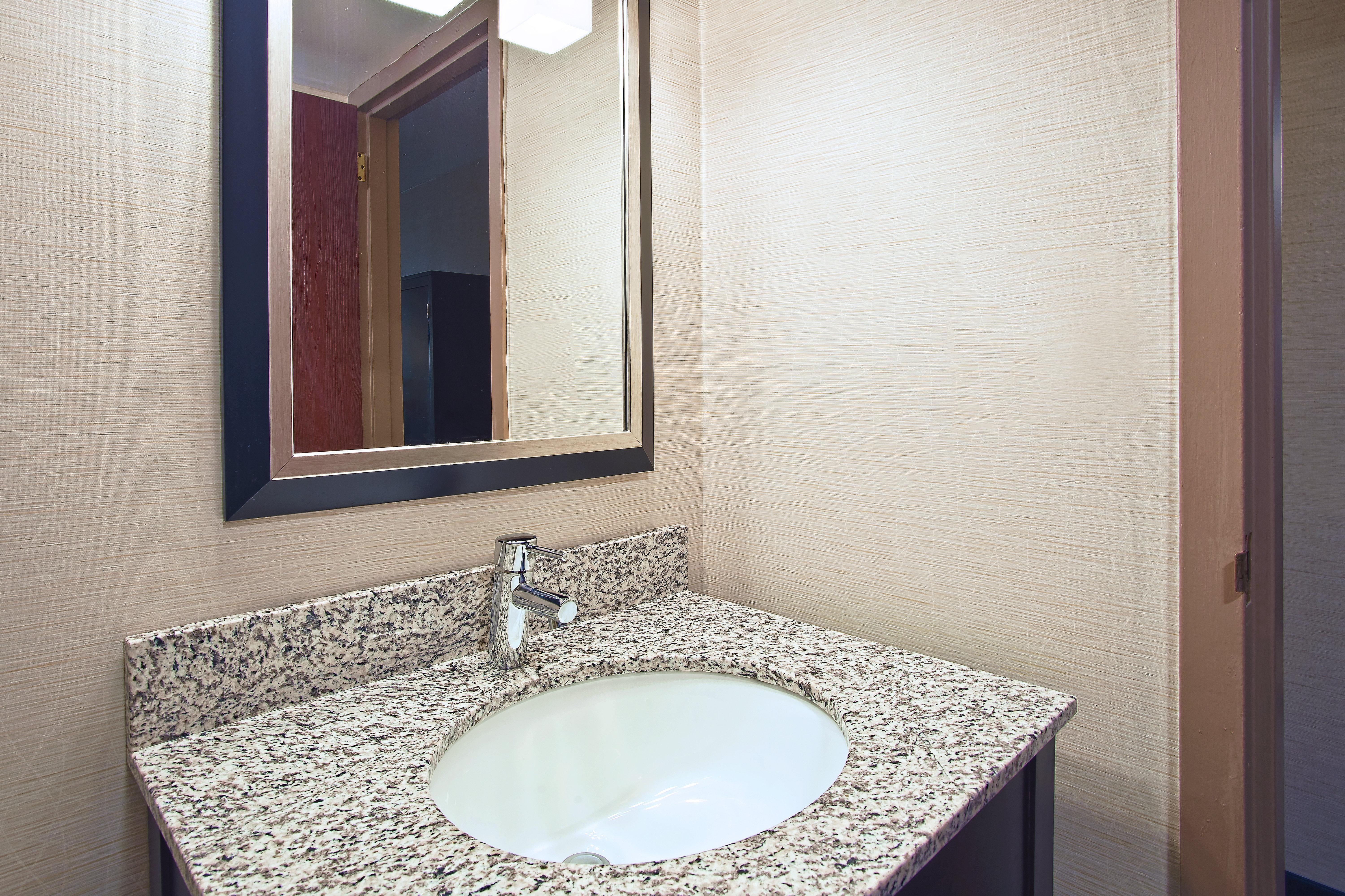 Holiday Express And Pittsburgh By Ihg Hotel 3*